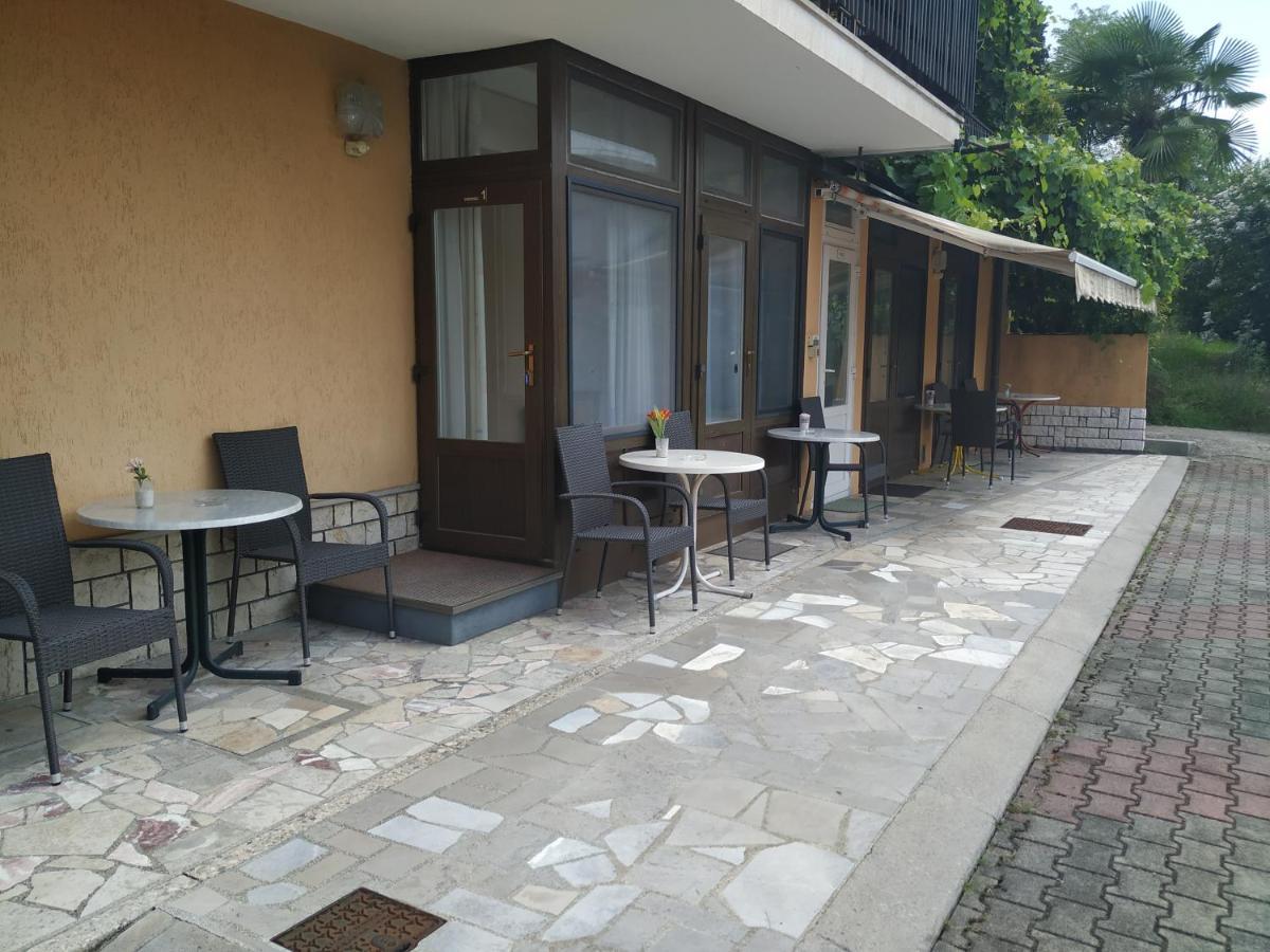 Accomodation Pertout Nova Gorica Zewnętrze zdjęcie